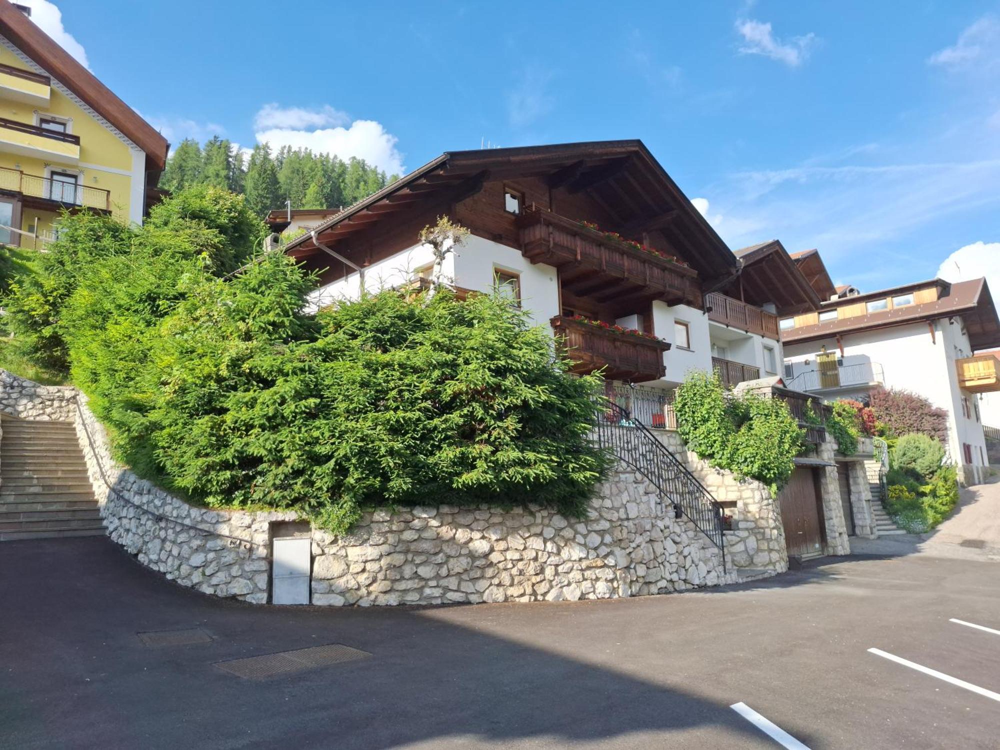 Apartments Insam Santa Cristina Val Gardena Exterior photo